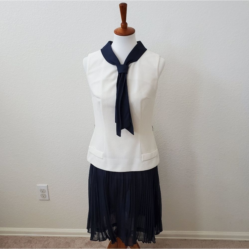 R&K Originals Vintage 2-Piece Sleeveless Dress or Uniform Set w/ Belt - Picture 4 of 16